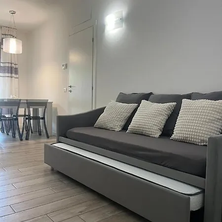 アパート Sake' *